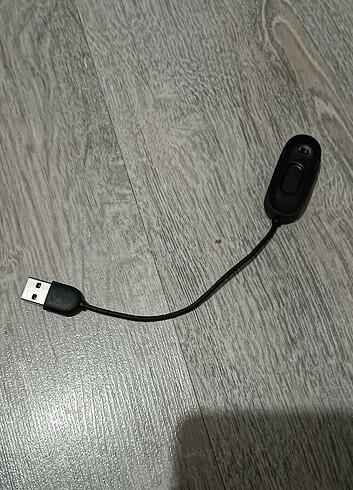 Akıllı bileklik şarj aleti 