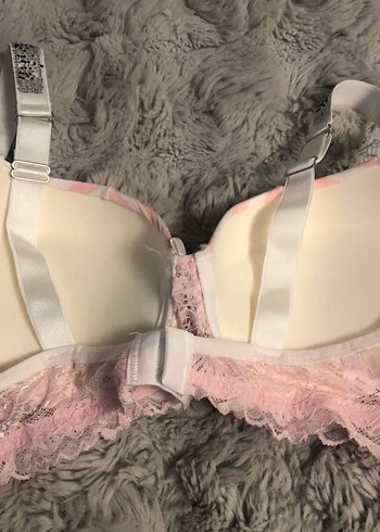 #VİCTORİAS SECRET 90
BEDEN Pembe Zebra Desenli - Görsel 3