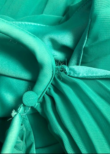 #KOTON L XL BEDENE UYGUN Yüksek yakalı, kolsuz ve pileli tasarım - Görsel 7