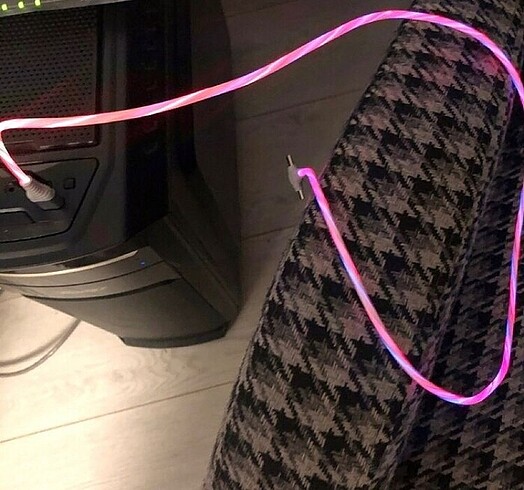 Beden Renk #3FARKLI TELEFON ŞARJI tek KABLODA RENKLİ LED IŞIKLI USB girişl