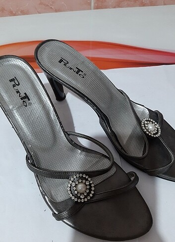 Diğer İnce topuklu stiletto terlik