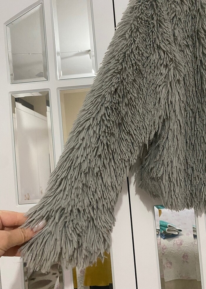 Gri peluş kürk - Görsel 3