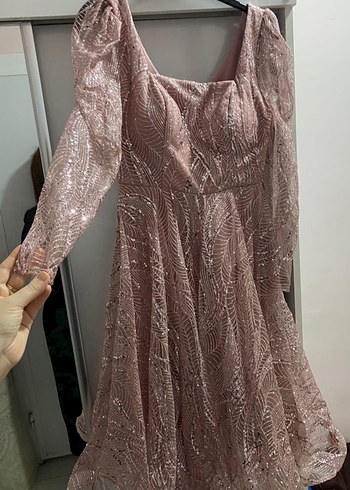 l Beden pembe Renk Pembe Uzun Kollu Simli İşlemeli Nişan Elbisesi
