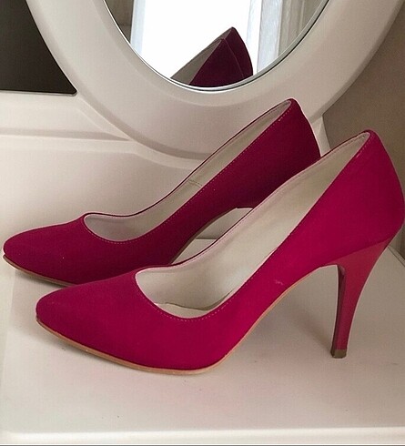 Stiletto pembe