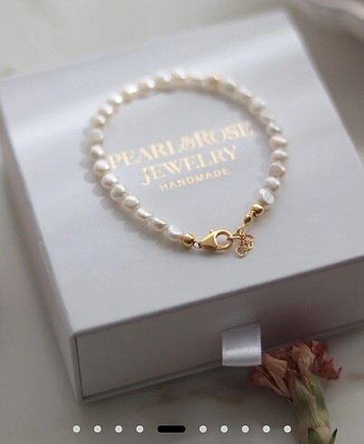 Pearly Viyana Real Pearl Bracelet