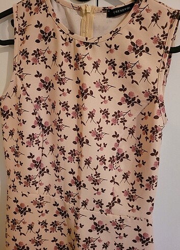 Trendyol & Milla Renkli çiçekli elbise