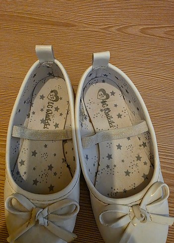 Kız Çocuk Beyaz Tokalı Babet Ayakkabı - Görsel 2