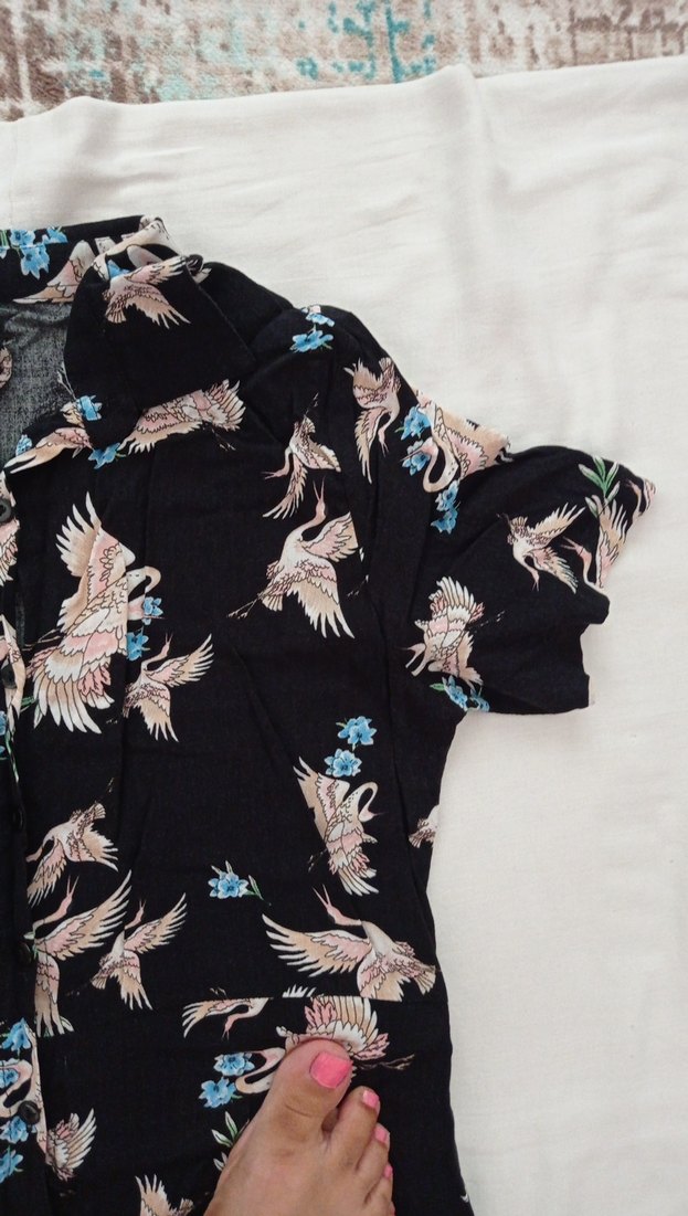 Desenli V Yaka Düğmeli Uzun Hamile Elbisesi - Görsel 5