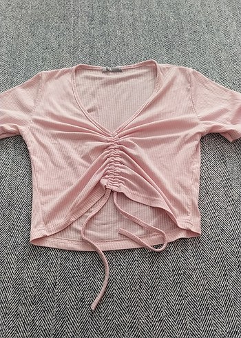 Pembe V Yaka Kısa Kollu Büzgülü Kız Tişörtü - Görsel 3