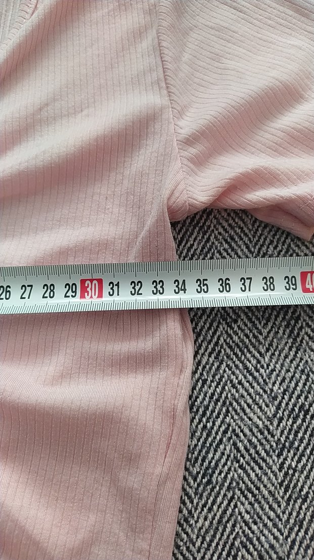 Pembe V Yaka Kısa Kollu Büzgülü Kız Tişörtü - Görsel 5