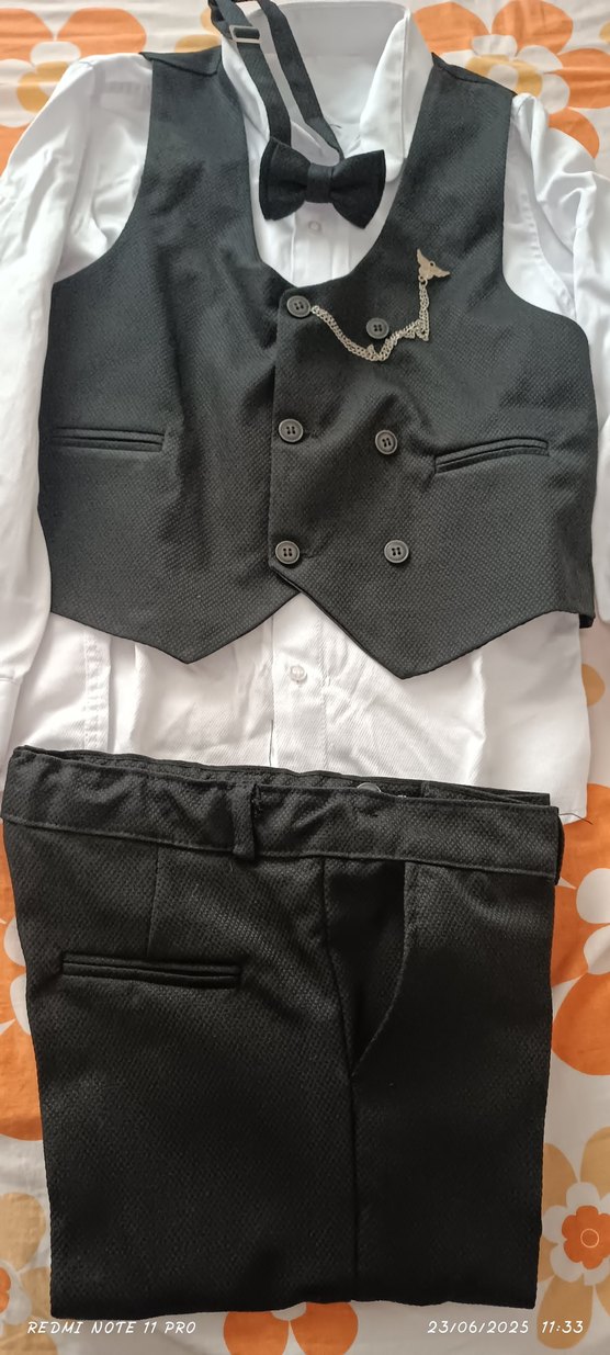 Diger Erkek Çocuk Siyah Düğmeli Yelek Takım - Görsel 3