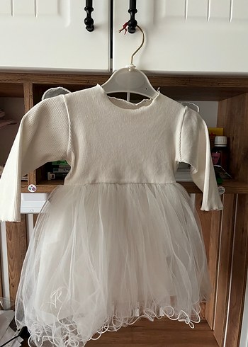 Kız Çocuk Beyaz Uzun Kollu Fırfırlı Elbise - Görsel 2