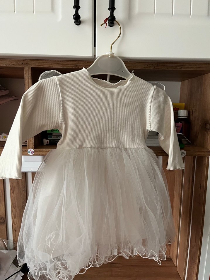 Kız Çocuk Beyaz Uzun Kollu Fırfırlı Elbise - Görsel 2