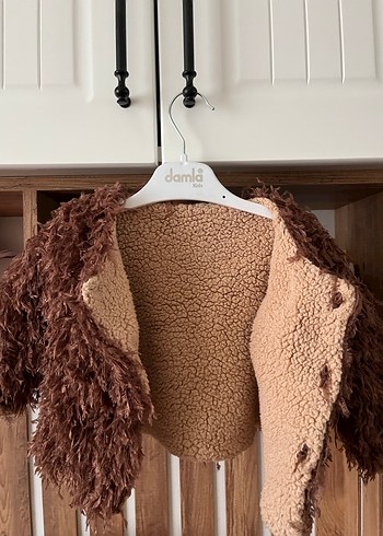 Kız Çocuk Kahverengi Kürk Detaylı Hırka - Görsel 3