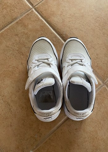 Beyaz Cırtlı Spor Ayakkabı - Görsel 2