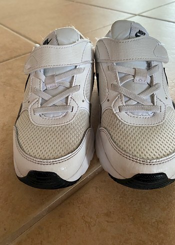 Beyaz Cırtlı Spor Ayakkabı - Görsel 6