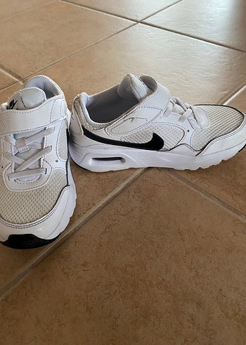 Beyaz Cırtlı Spor Ayakkabı - Görsel 5