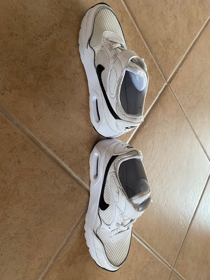 Beyaz Cırtlı Spor Ayakkabı - Görsel 4