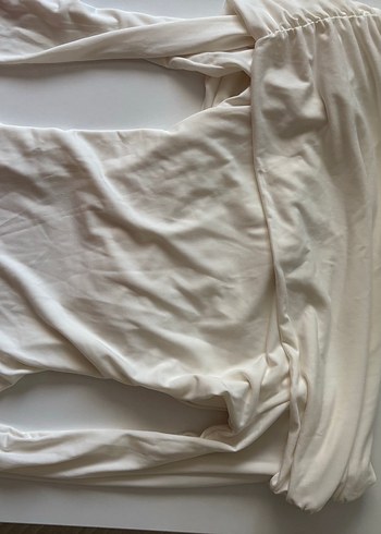 Beyaz Drapeli madonna yaka bluz - Görsel 7