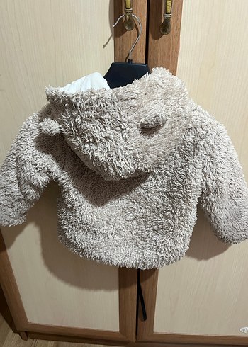 Kapüşonlu Bej Peluş Çocuk Ceket - Görsel 3