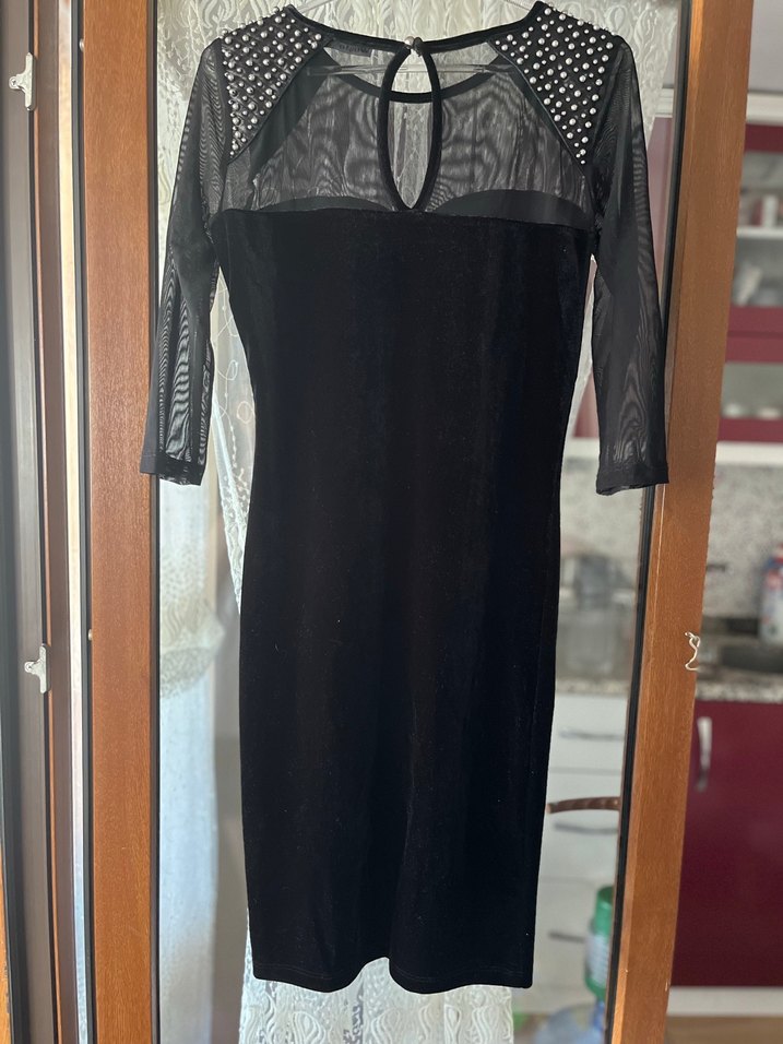 Şeffaf Tül Detaylı Siyah Midi Elbise - Görsel 2