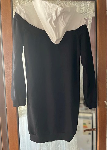 LC Waikiki Siyah Beyaz Kapüşonlu Midi Tunik