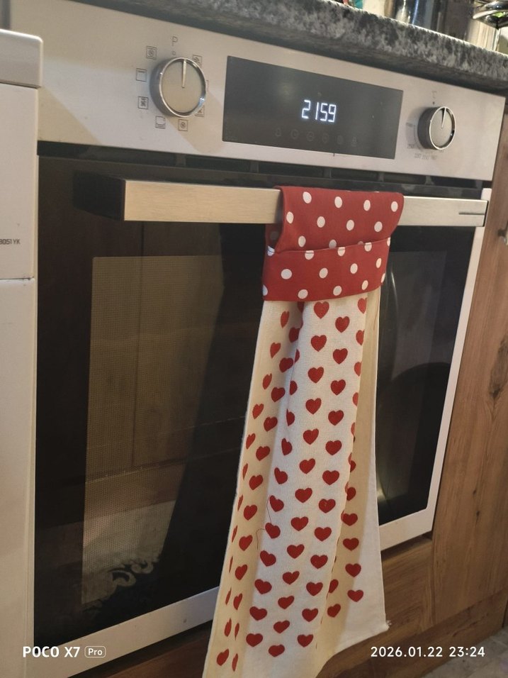 Kırmızı Kalp Desenli Mutfak Havlusu - Görsel 2