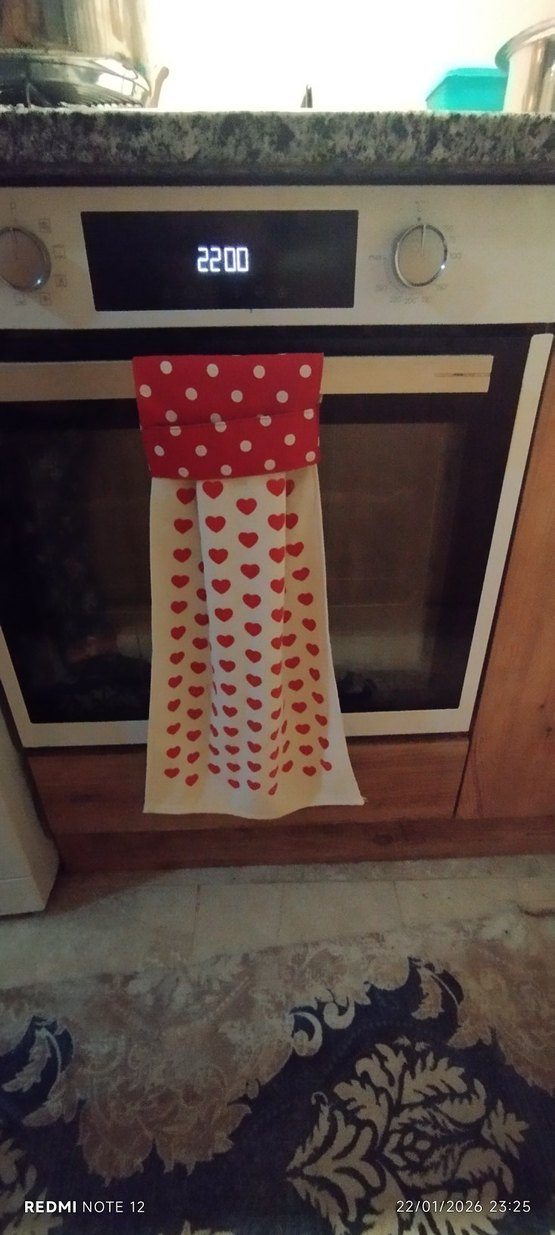 Kırmızı Kalp Desenli Mutfak Havlusu - Görsel 3