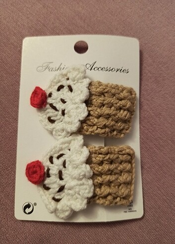 Örgü cup cake çıt çıt toka 