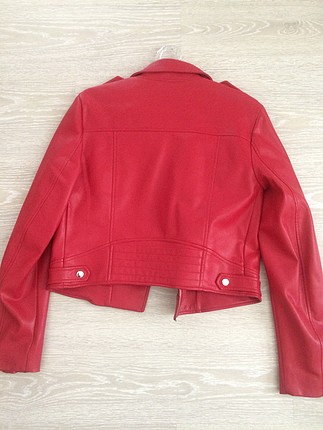 Pull and Bear Bir kere giyilmiştir