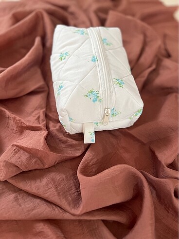 Makyaj çantası - Görsel 2