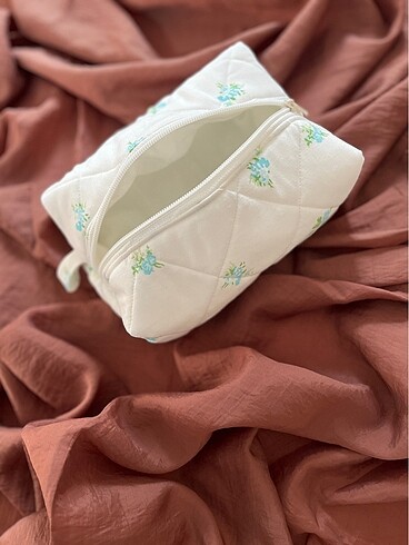 Makyaj çantası - Görsel 3