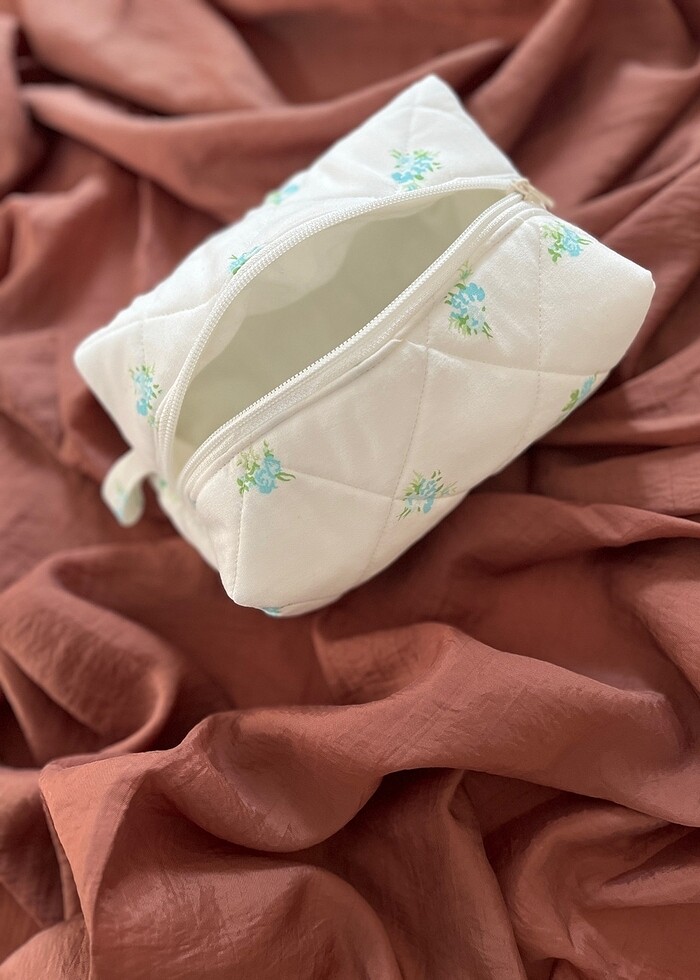 Makyaj çantası - Görsel 3