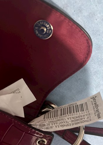 Bordo Parlak Deri Zincir Detaylı Çanta - Görsel 2