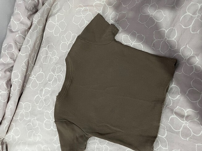 Diğer koyu camel crop