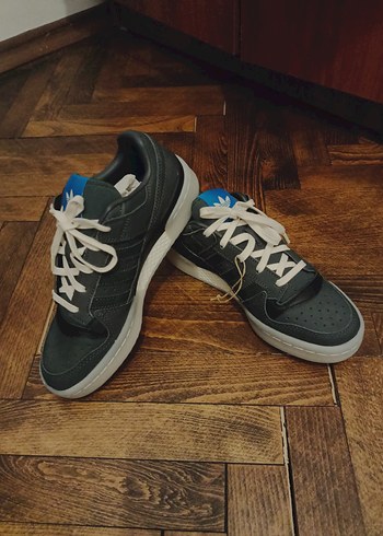 Adidas marka Spor Ayakkabı