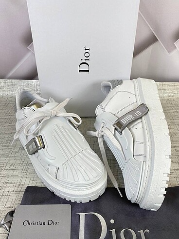 38 Beden beyaz Renk Dior Sneaker Hakiki Deri İthal