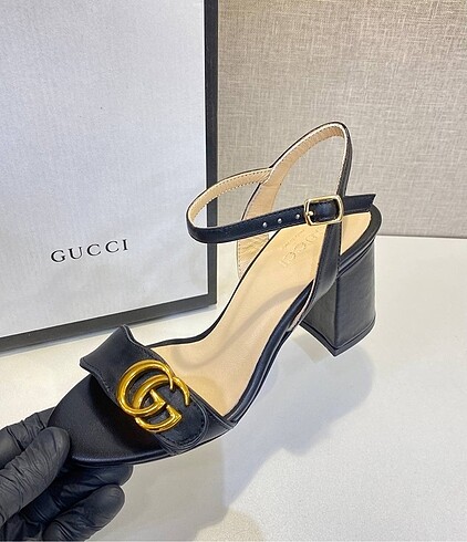 39 Beden siyah Renk Gucci Topuklu Ayakkabı sıfır