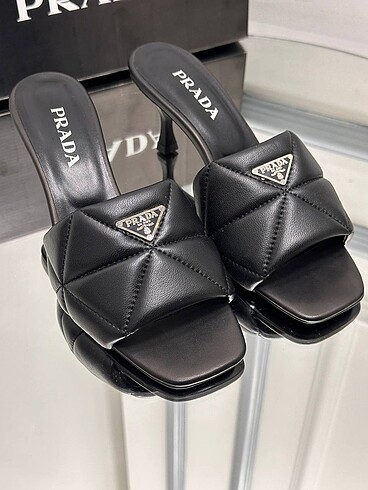 Prada Prada topuklu terlik sıfır