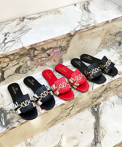 40 Beden siyah Renk Valentino terlik sıfır