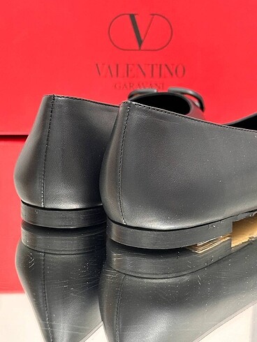 36 Beden siyah Renk Valentino babet ithal sıfır