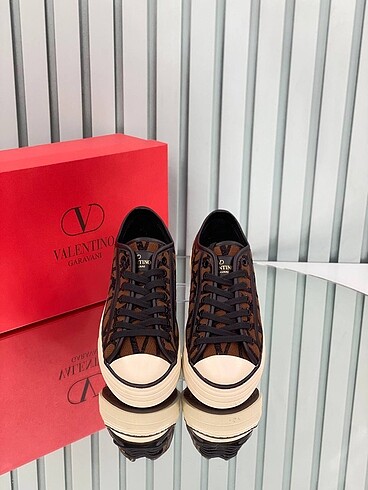 38 Beden kahverengi Renk valentino spor ayakkabı sıfır