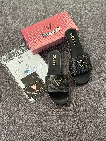 Guess Guess terlik sıfır