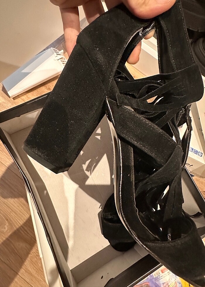 Süet topuklu ayakkabı - Görsel 3