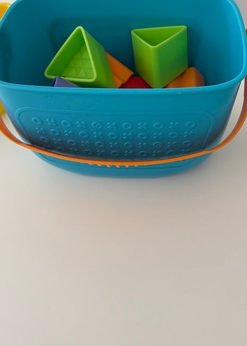  Beden Fisher-Price Renkli Şekil Eşleştirme Oyuncağı