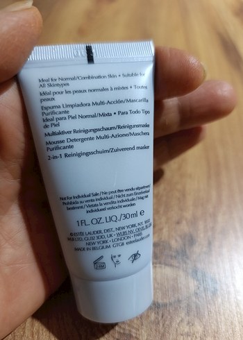 Estée Lauder Perfectly Clean Köpük Temizleyici - Görsel 2