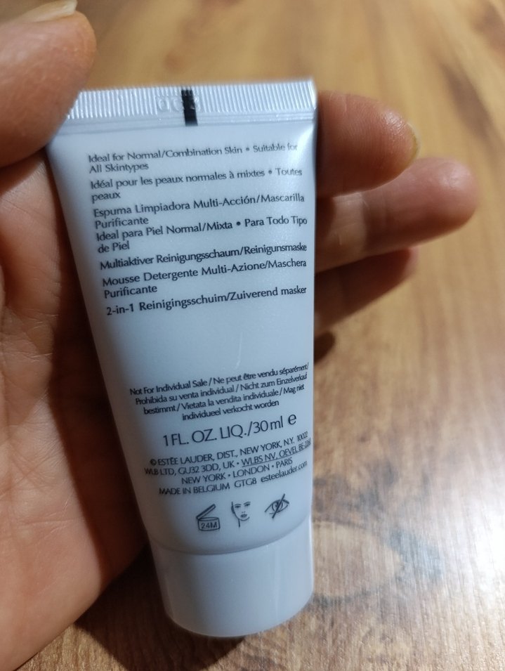 Estée Lauder Perfectly Clean Köpük Temizleyici - Görsel 2