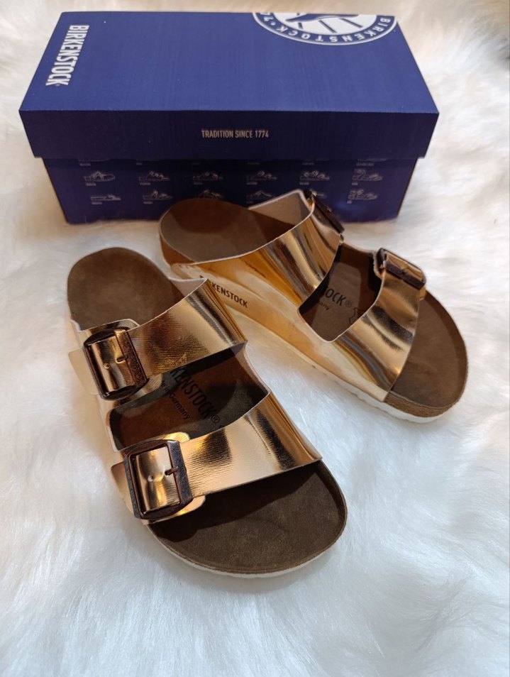 Altın Renkli Platform Topuklu Kadın Terlik - Görsel 3