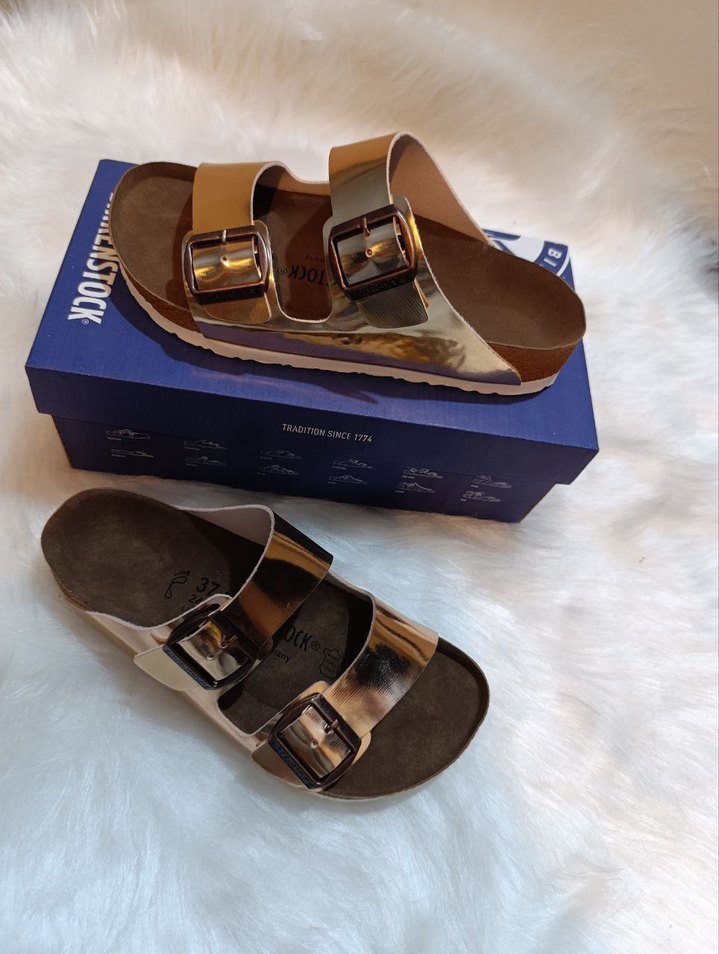 Altın Renkli Platform Topuklu Kadın Terlik - Görsel 4