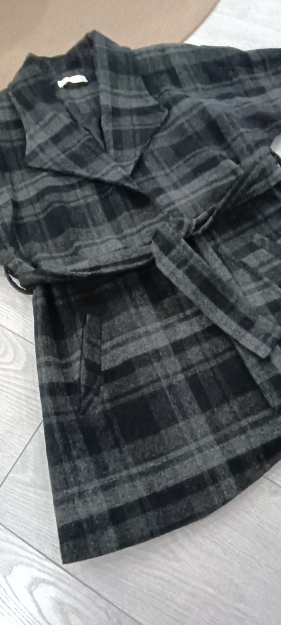 Gri Ekose Desenli Kuşaklı Kadın Kaban - Görsel 4